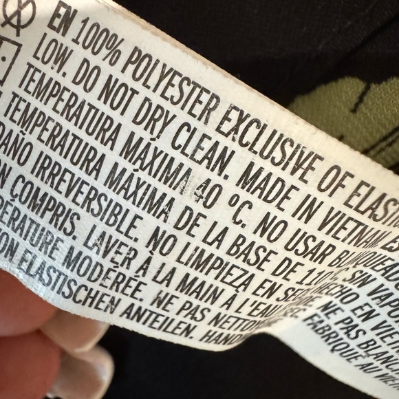 Forever 21 Floral Off-Shoulder Blouse Size Small - Picture 5 of 6